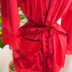 Levantadora Satin Rojo