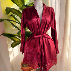 Levantadora Satin Vinotinto