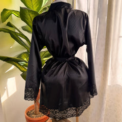 Levantadora Satin Negro